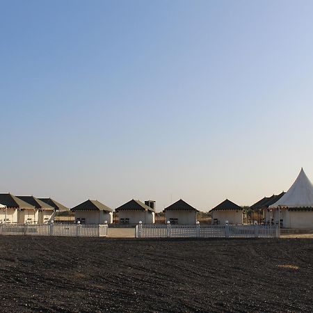 Nova Patgar Tents Hotel Bhuj Ngoại thất bức ảnh