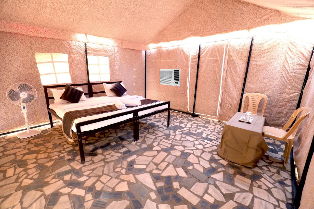 Nova Patgar Tents Hotel Bhuj Ngoại thất bức ảnh
