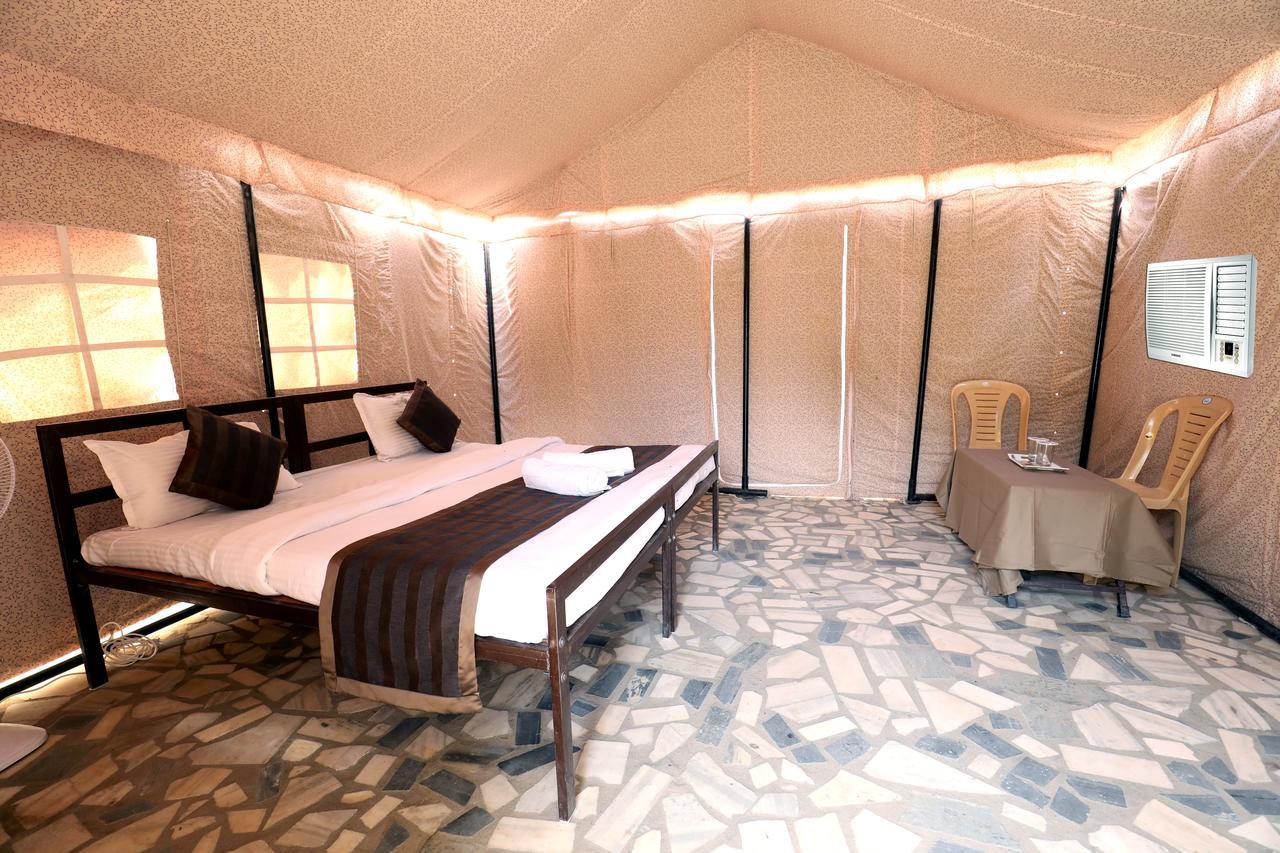 Nova Patgar Tents Hotel Bhuj Ngoại thất bức ảnh