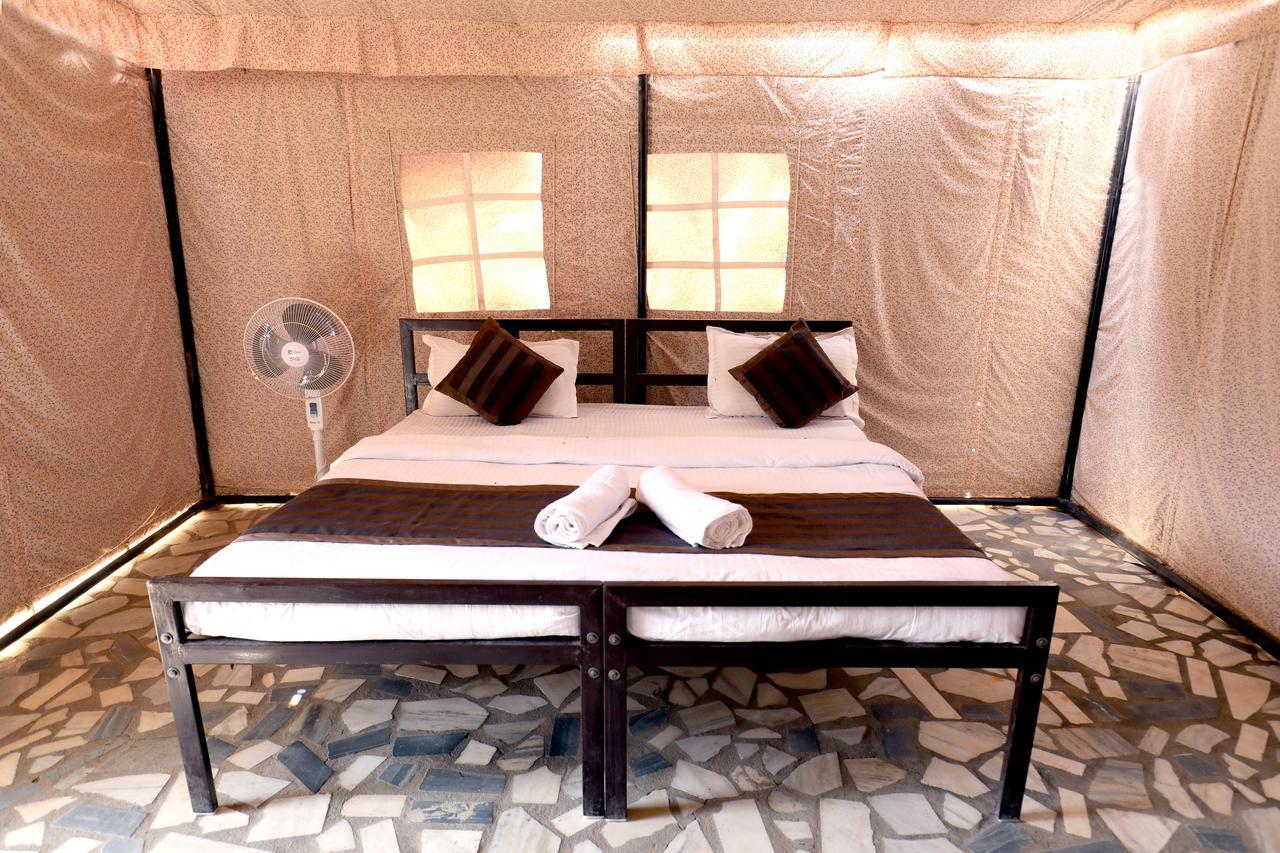 Nova Patgar Tents Hotel Bhuj Ngoại thất bức ảnh