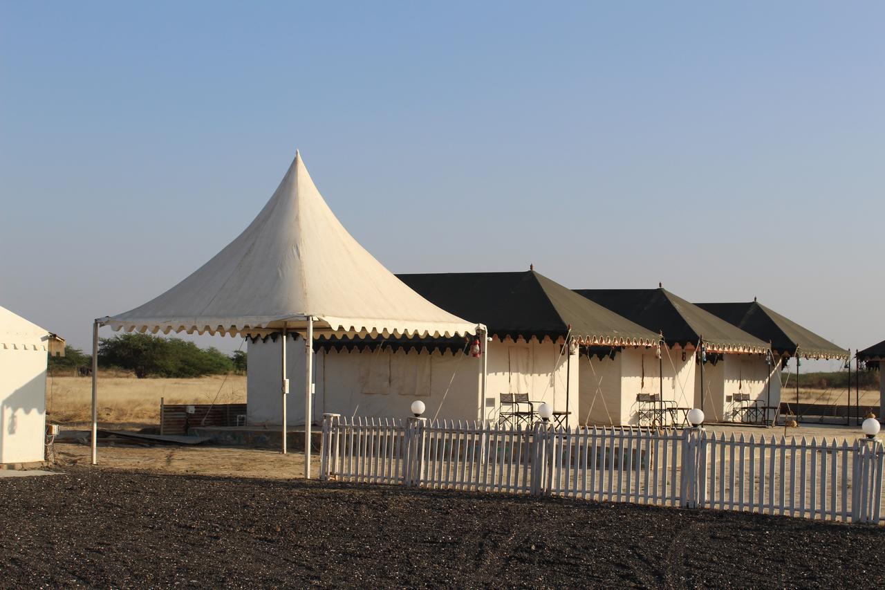 Nova Patgar Tents Hotel Bhuj Ngoại thất bức ảnh